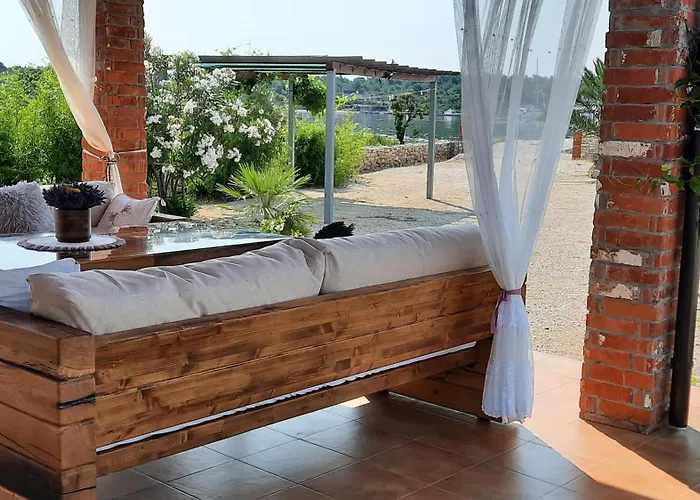 House Marina Grande * Betina (Sibenik-Knin)